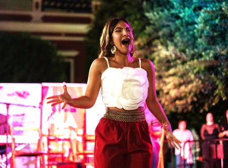 1. Lola La Chiri prensa