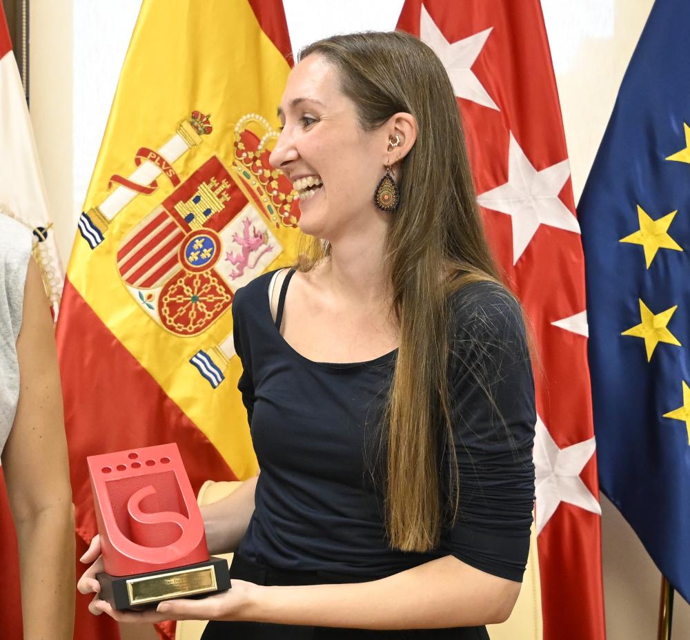 Imagen Alicia Pajares, exalumna del instituto Joan Miró, obtiene el Premio Nacional de Formación Profesional