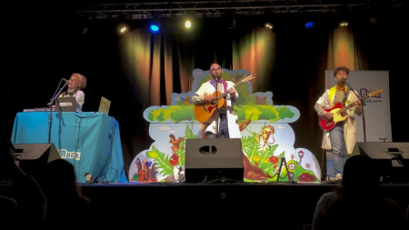 2023-08-09-La-Hora-Del-Planeta-scaled-e1684396363655