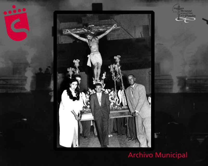 Imagen Portando imagen del Cristo