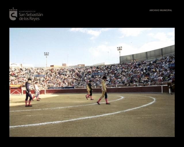 Imagen Paseíllo de Curro Vázquez, José Tomás y Morante de la Puebla