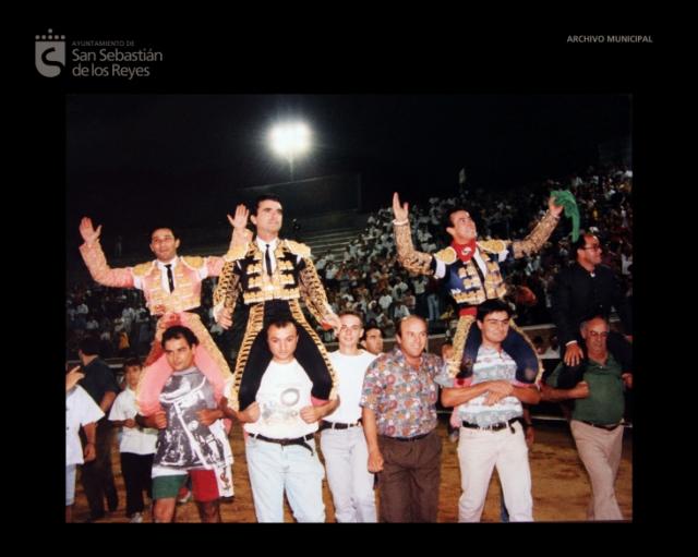 Imagen Salida a hombros de Cesar Rincón, Ortega Cano y Andres Caballero