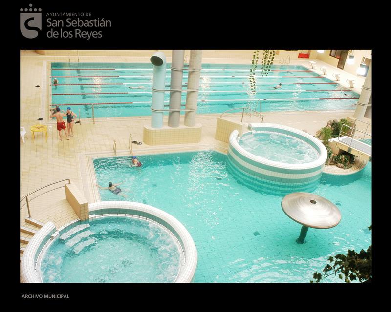 Imagen Interior de las piscinas climatizadas de la Dehesa