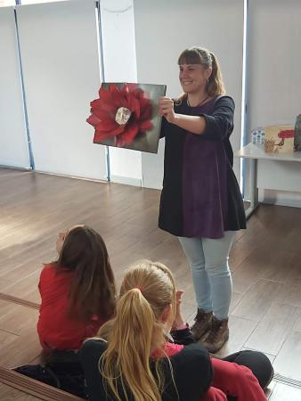 2024-05-9, 15, 23 Dia del cuento Barbara Riveira (1)