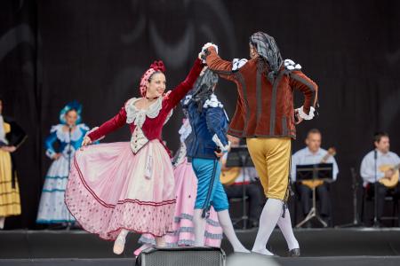 grupo de coros y danzas francisco de goya