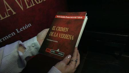 Imagen Y la autora Carmen Letón presentó “El crimen de la verbena” en San...