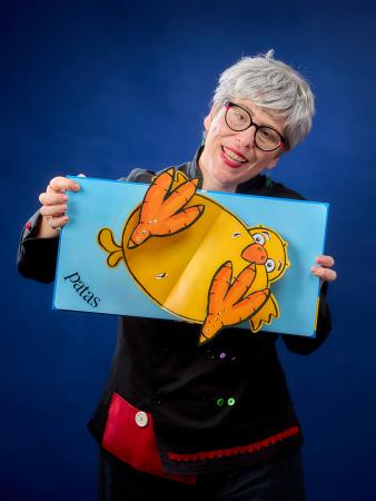 Bebecuentos. Volvoreta: Pasito