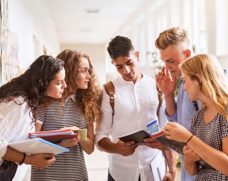 Imagen El Ayuntamiento aprueba dos nuevos convenios con UNIVERSAE y la Universidad Antonio de Nebrija para la formación académica de su alumnado