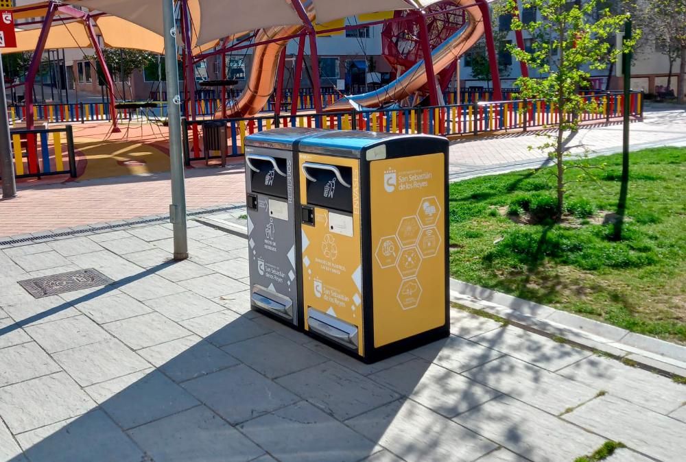 Imagen Nuestra ciudad refuerza su apuesta por la limpieza viaria con nuevas papeleras inteligentes