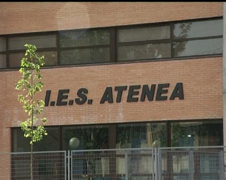 Imagen De primaria a secundaria. Reserva de plazas