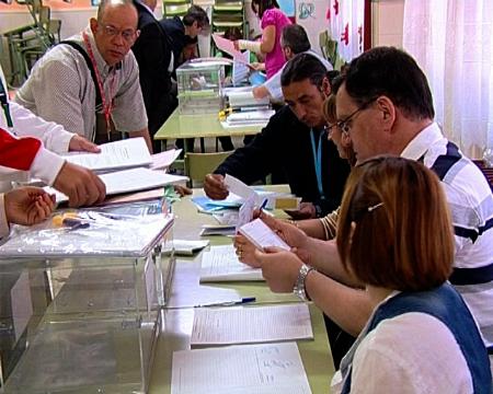 Imagen 22M: Normalidad en la constitución de las mesas electorales