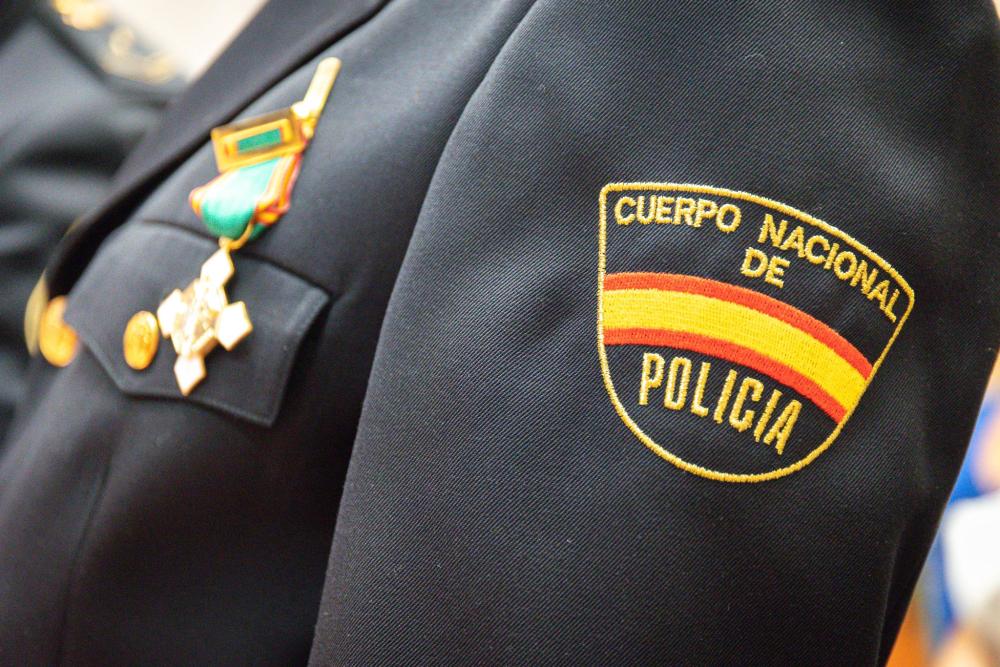 Imagen El Pleno del Ayuntamiento aprueba por unanimidad otorgar el nombre de Policía Nacional a una glorieta de la ciudad