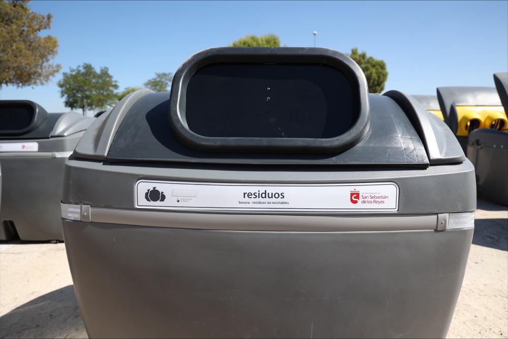 Imagen El Ayuntamiento inicia la renovación de más de 1 800 contenedores de residuos en la ciudad