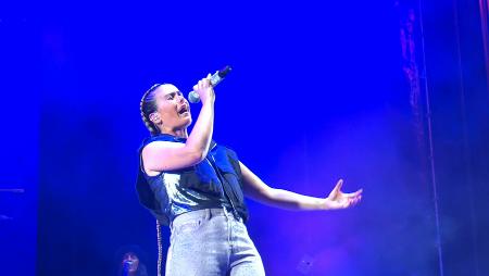 Imagen Isabel Aaiún desplegó su energía salvaje en la noche de las fiestas de...