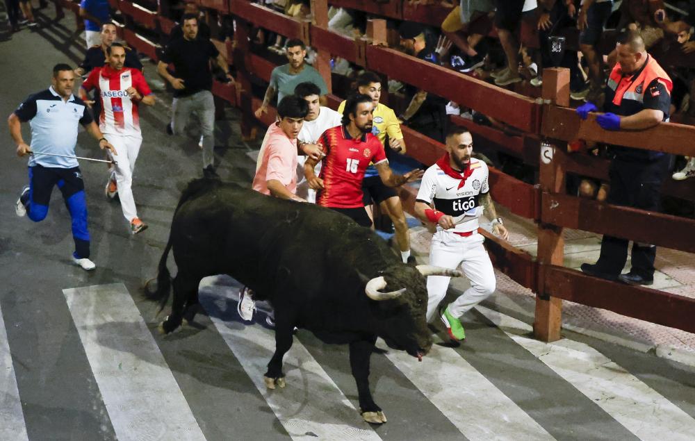 Imagen Encierro nocturno 25-08 2.jpg