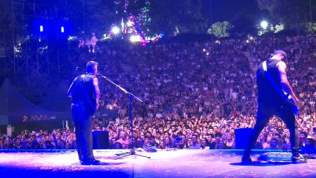 Imagen Pignoise revienta el Anfiteatro de San Sebastián de los Reyes con su pop rock desbocado