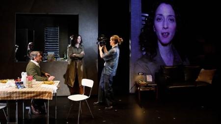 Miradas escénicas: El espectáculo del periodismo: manipulando el dolor. Taller previo a la representación de Vulcano