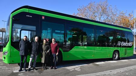 Imagen El Grupo Interbus y el Ayuntamiento ponen en marcha un proyecto piloto pionero en la región para la renovación de la flota de autobuses