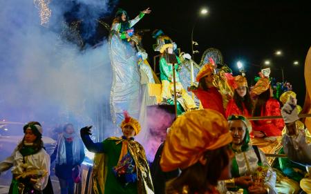 Imagen Las carrozas de la Cabalgata se podrán visitar del 2 al 5 de enero en el recinto ferial del Parque de la Marina