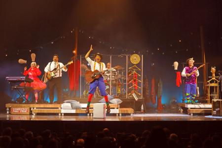 Público familiar. La hora del recreo de los hermanos Aragón