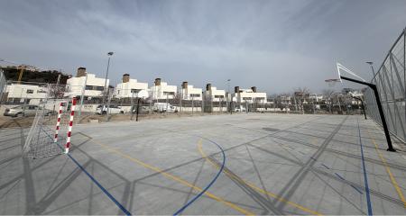 Imagen El Ayuntamiento inaugura la nueva instalación deportiva al aire libre en la urbanización Fresno Norte