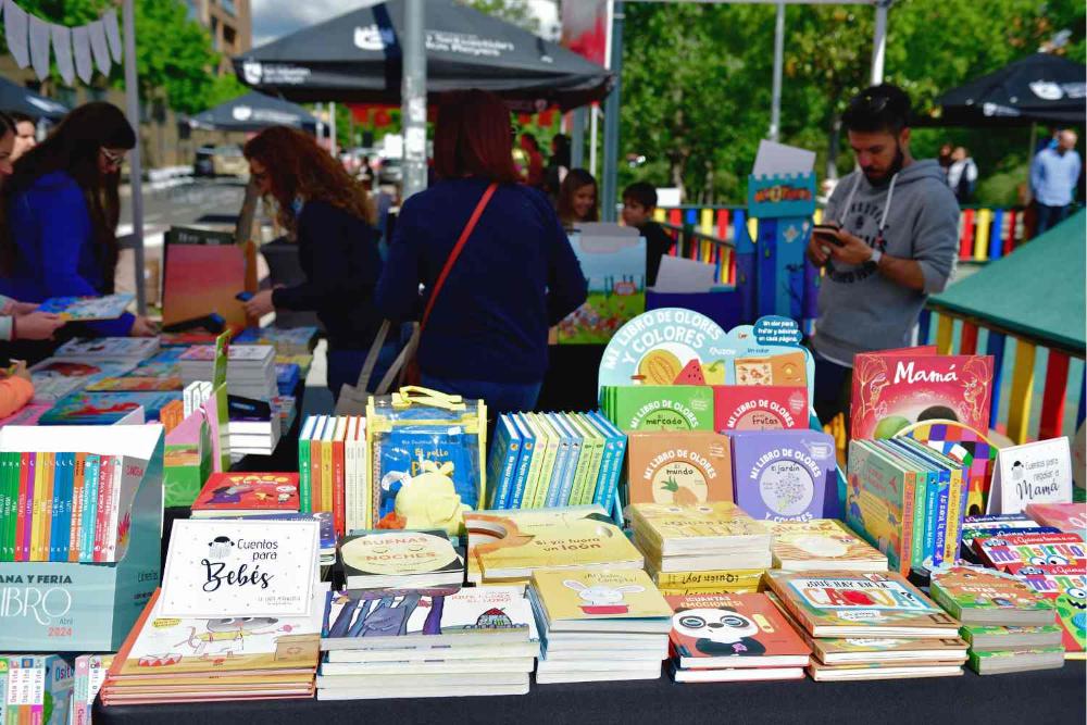 Imagen La Feria del Libro toma la calle el 26 de abril en Dehesa Vieja