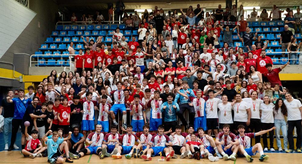 Imagen El juvenil masculino del Club Balonmano Sanse se proclama Campeón de Madrid y el equipo cadete, subcampeón
