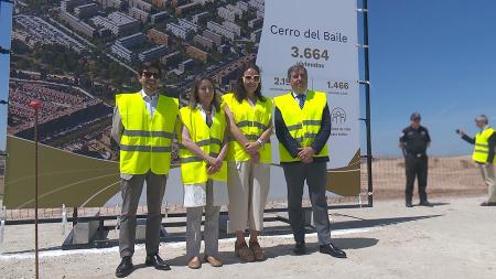 Imagen Arrancan las obras de urbanización de Cerro del Baile con la colocación de la primera piedra